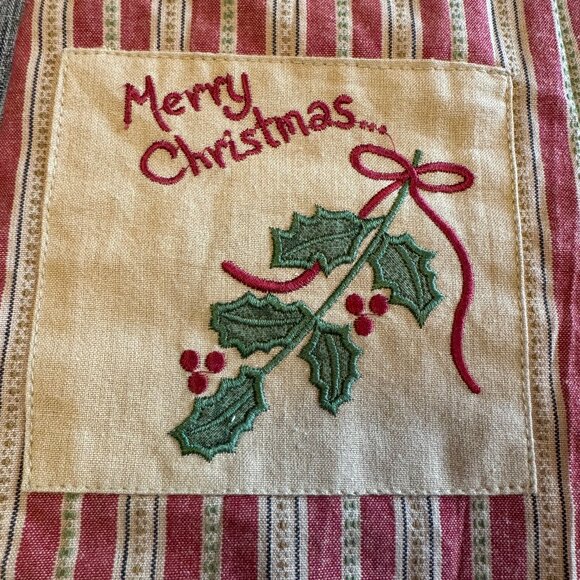 2 Christmas stockings with loop at top - Approx 9” x 6” - Picture 5 of 5